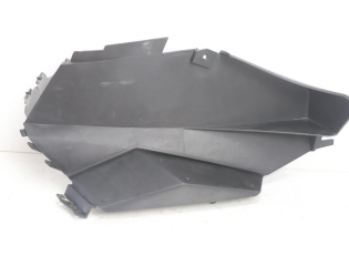 CACHE SOUS SELLE GAUCHE