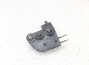 CONTACTEUR FEU STOP DROIT