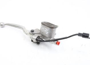 MAITRE CYLINDRE AVANT