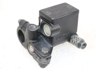 MAITRE CYLINDRE AVANT