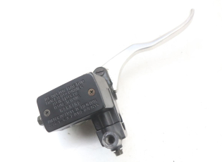 MAITRE CYLINDRE AVANT