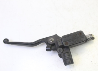 MAITRE CYLINDRE FREIN ARRIERE