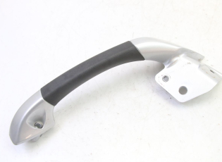 POIGNEE ARRIERE DROITE