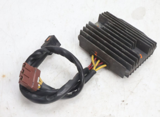 REGULATEUR CHARGE
