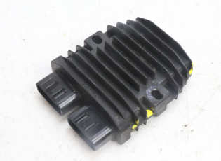 REGULATEUR CHARGE