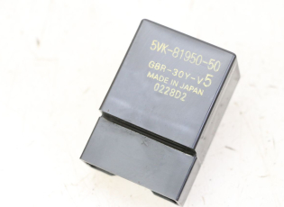 RELAIS POMPE À ESSENCE