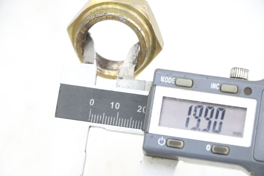 photo de SPROCKET OUTPUT SHAFT NUT MV AGUSTA BRUTALE R WALLY 910 (2008 - 2008) - Component detail