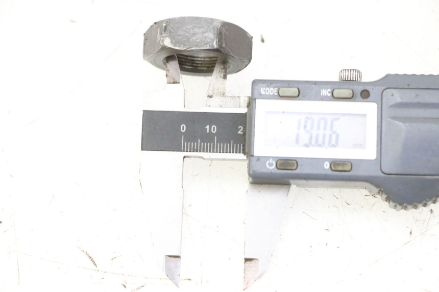 photo de SPROCKET OUTPUT SHAFT NUT YAMAHA FJ 36Y 1100 (1984 - 1985) - Zoom on usage condition