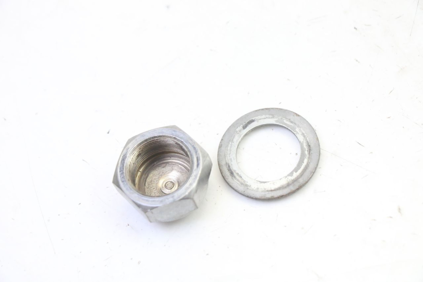 photo de FORK CROWN NUT SKYTEAM DAX REPLICA 110 (2005 - 2015) - Zoom on usage condition