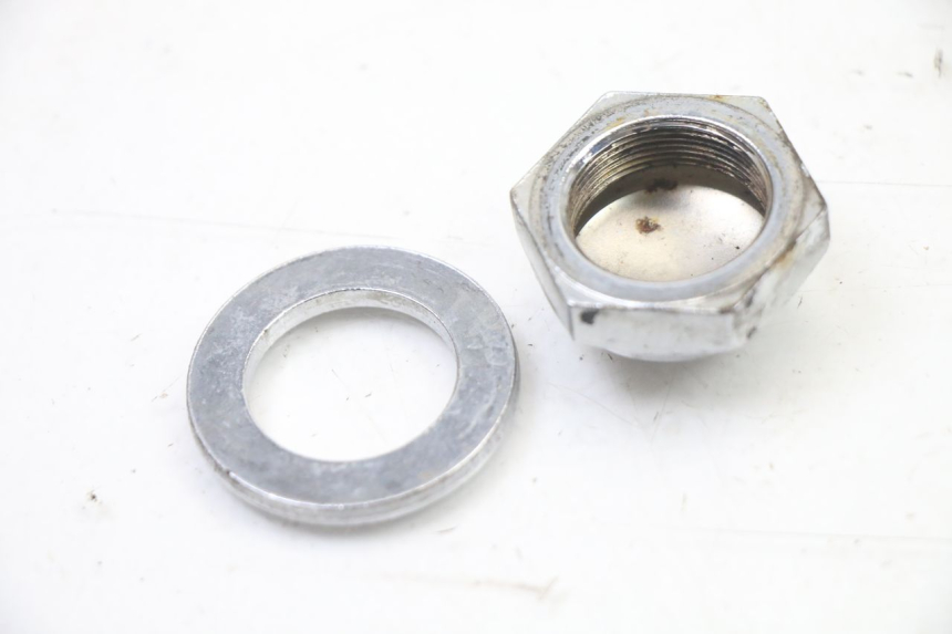 photo de FORK CROWN NUT KAWASAKI ZR7 ZR-7 S 750 (1999 - 2004) - Zoom on usage condition