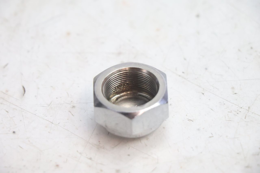 photo de FORK CROWN NUT APOLLO RFZ 125 - Zoom on usage condition