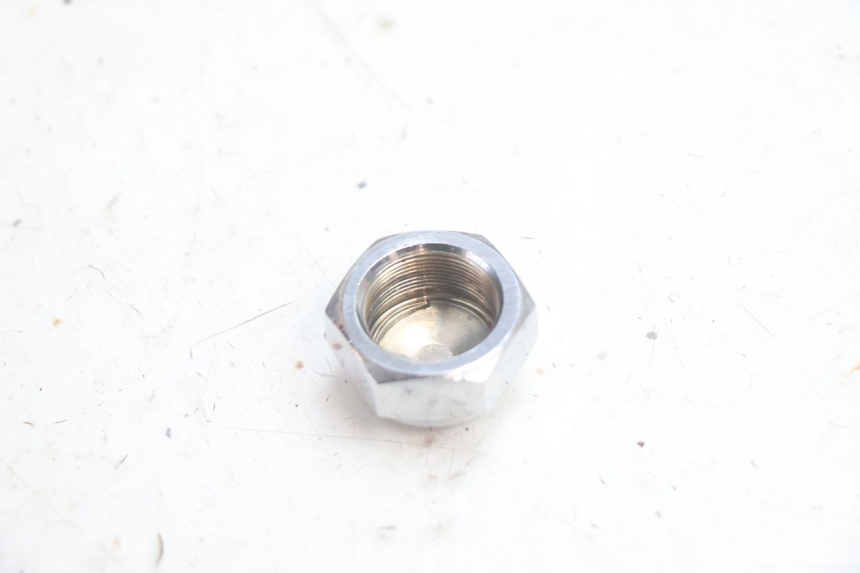 photo de FORK CROWN NUT MASH SEVENTY FIVE 125 (2013 - 2021) - Zoom on usage condition