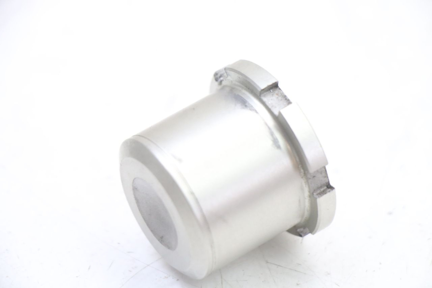 photo de FORK CROWN NUT YAMAHA TRACER 7 700 (2020 - 2024) - Zoom on usage condition