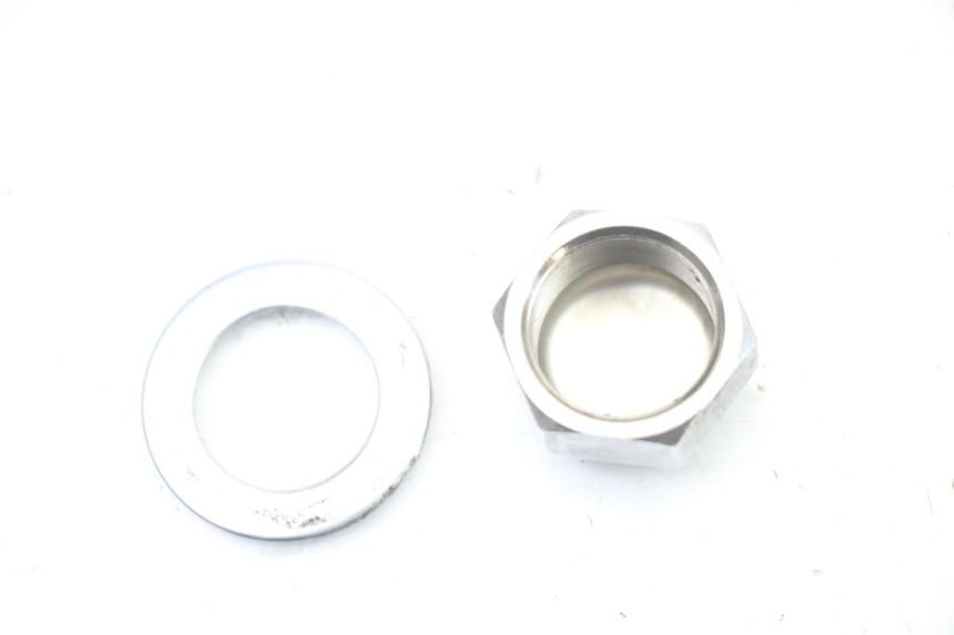 photo de FORK CROWN NUT YAMAHA XJ6 600 (2008 - 2016) - Zoom on usage condition