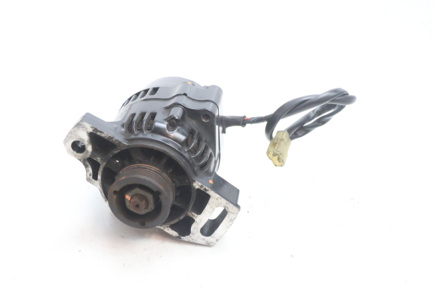 photo de ALTERNATOR KAWASAKI GPX F ZX750F 750 (1986 - 1990) - Main view