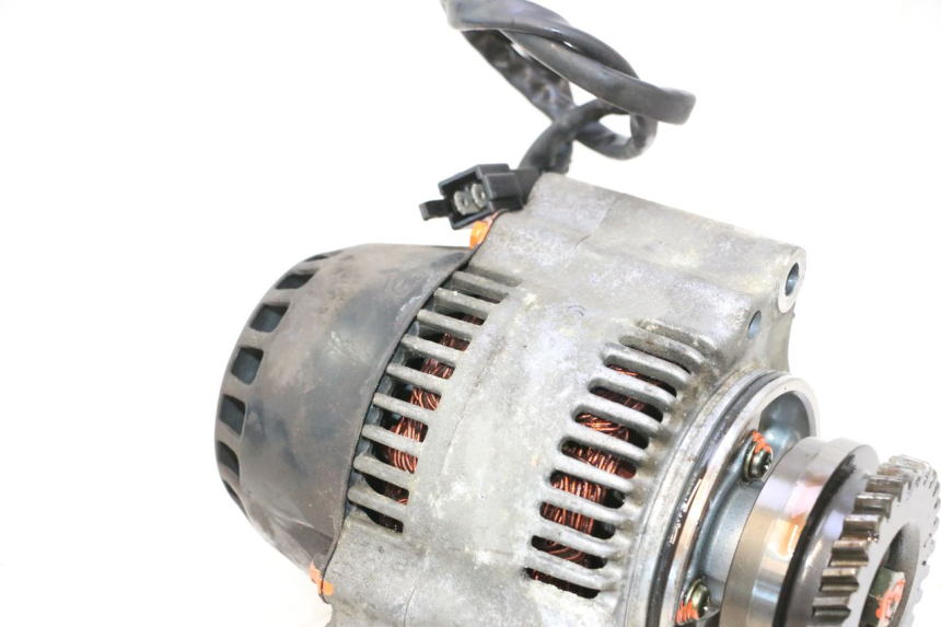 photo de ALTERNATOR SUZUKI GSX F GSXF 750 (1988 - 1998) - Component detail