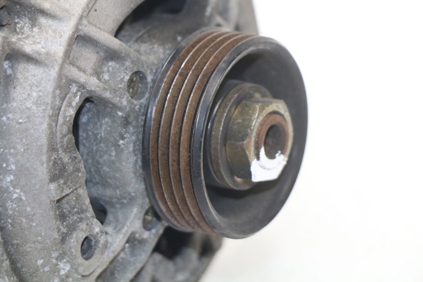 photo de ALTERNATOR BMW R GS 1150 (1999 - 2004) - Surface and material condition