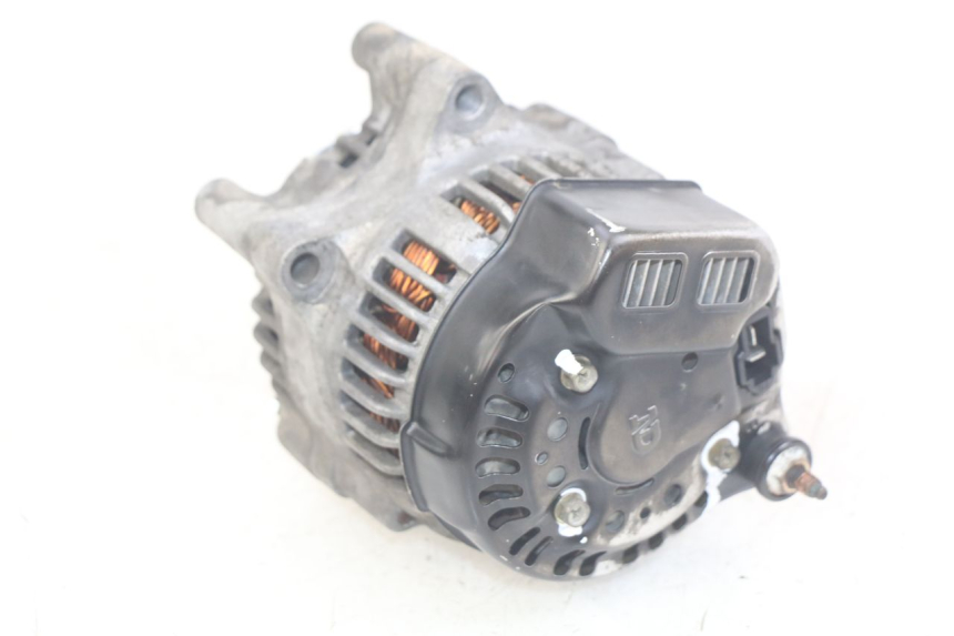 photo de ALTERNATOR TRIUMPH SPRINT ST 955 (1999 - 2001) - Component detail