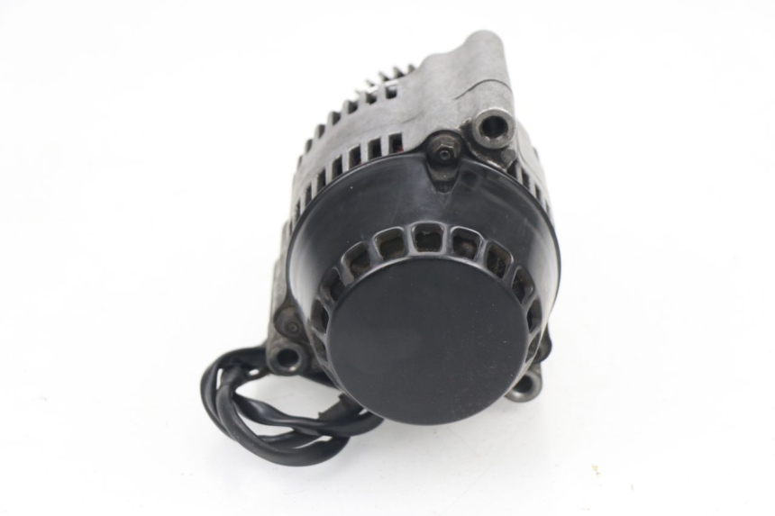 photo de ALTERNATOR SUZUKI GSXF GSX F 600 (1988 - 1997) - Technical close-up