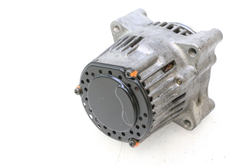photo de ALTERNATOR YAMAHA YZF R GENESIS 750 (1993 - 1998) - Fixing points details