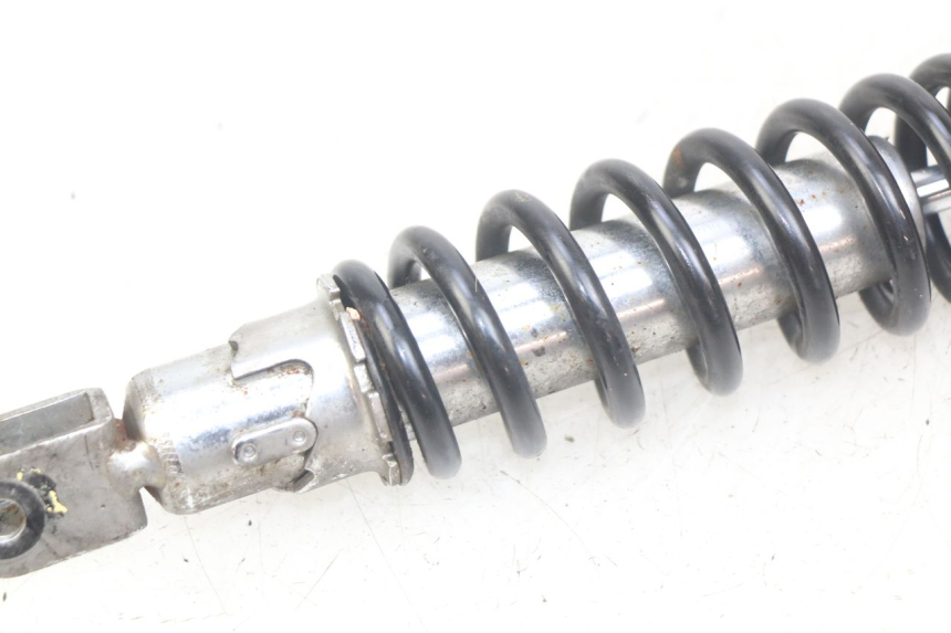 photo de REAR SHOCK ABSORBER KYMCO AGILITY 16+ 4T 50 (2018 - 2023) - Technical close-up