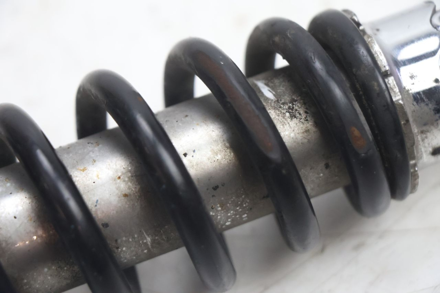 photo de REAR SHOCK ABSORBER KYMCO AGILITY 4T 50 (2018 - 2022) - Surface and material condition