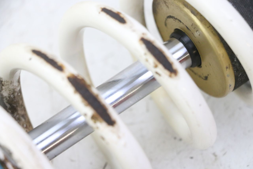 photo de REAR SHOCK ABSORBER APRILIA ETX 125 (1998 - 2002) - Fixing points details