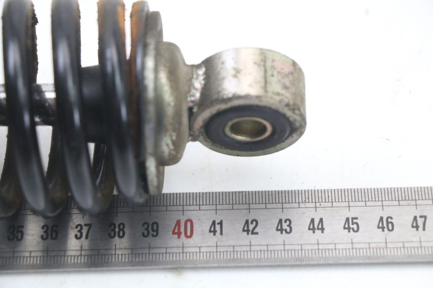 photo de REAR SHOCK ABSORBER HONDA FES PANTHEON 2T 125 (1998 - 2002) - Zoom on usage condition