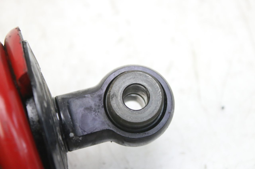photo de REAR SHOCK ABSORBER TRIUMPH SPRINT ST 955 (1999 - 2001) - Alternative perspective