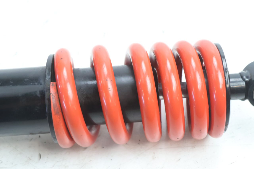 photo de REAR SHOCK ABSORBER DAELIM VJ ROADWIN 125 (2004 - 2007) - Zoom on usage condition