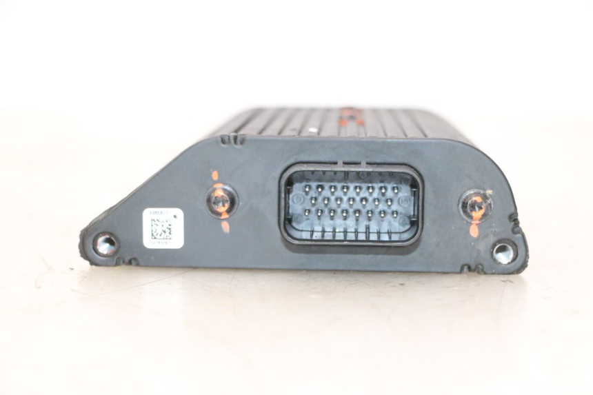 photo de AMPLIFIER HARLEY DAVIDSON ROAD GLIDE FLTRXSE 1920 (2018 - 2022) - Surface and material condition