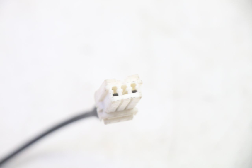 photo de TRANSPONDER ANTENNA PEUGEOT ELYSEO 125 (1999 - 2004) - Technical close-up