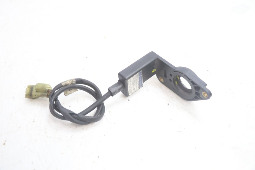 photo de TRANSPONDER ANTENNA HONDA FJS SILVER WING SILVERWING 400 (2005 - 2008) - Alternative perspective