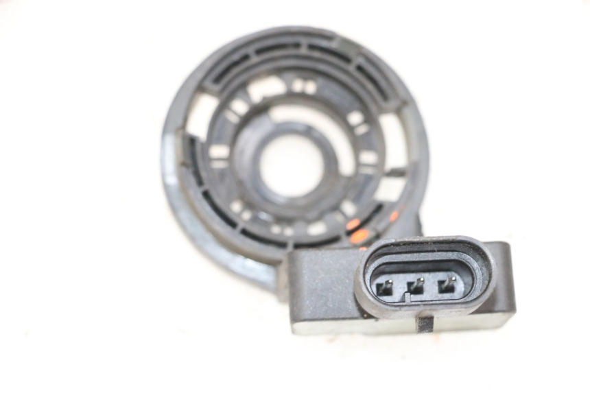 photo de TRANSPONDER ANTENNA PEUGEOT GEOPOLIS 400 (2007 - 2013) - Alternative perspective