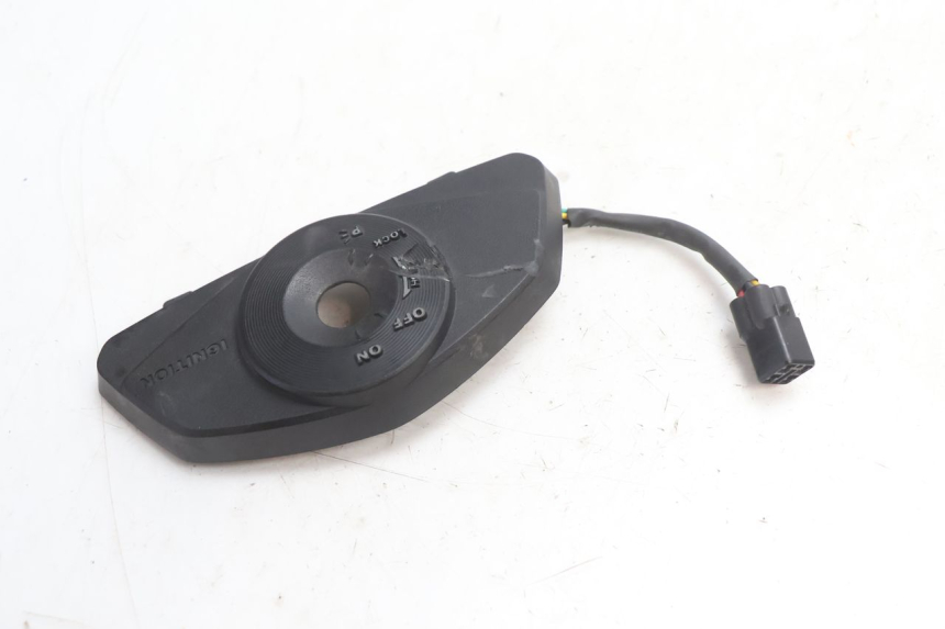 photo de TRANSPONDER ANTENNA SUZUKI GSR 600 (2005 - 2012) - Zoom on usage condition