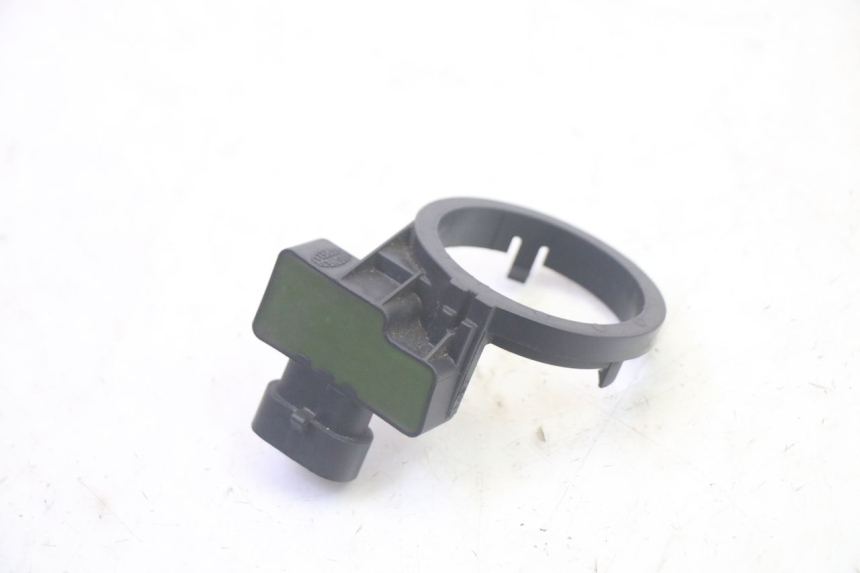 photo de TRANSPONDER ANTENNA PIAGGIO MP3 500 (2016 - 2018) - Alternative perspective