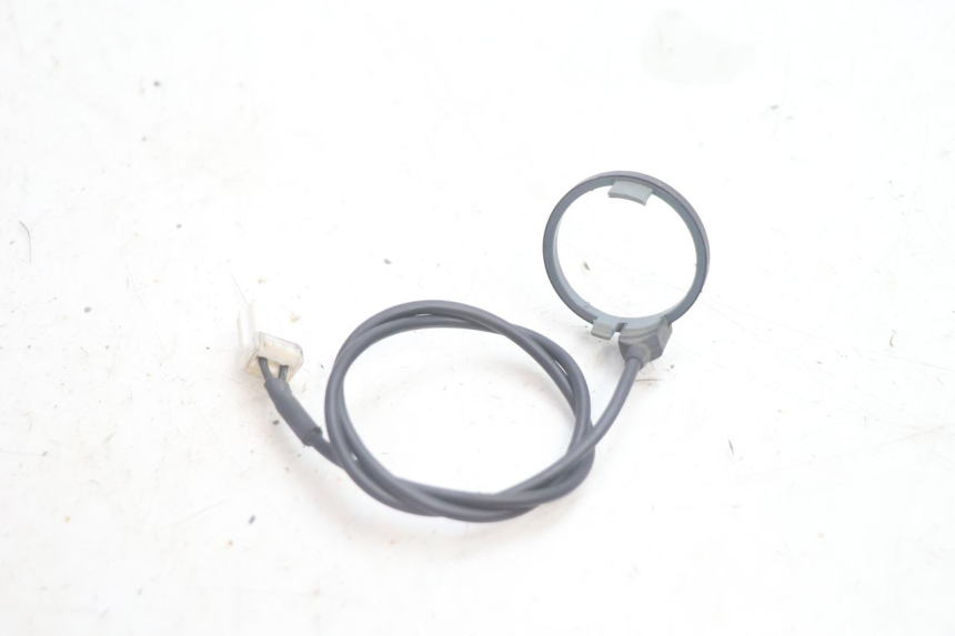 photo de TRANSPONDER ANTENNA PEUGEOT SATELIS 125 (2013 - 2018) - Technical close-up