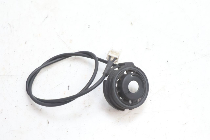 photo de TRANSPONDER ANTENNA PEUGEOT SATELIS 125 (2006 - 2009) - Zoom on usage condition