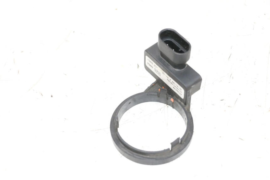 photo de TRANSPONDER ANTENNA PIAGGIO VESPA GTS SUPER IE 125 (2009 - 2016) - Alternative perspective