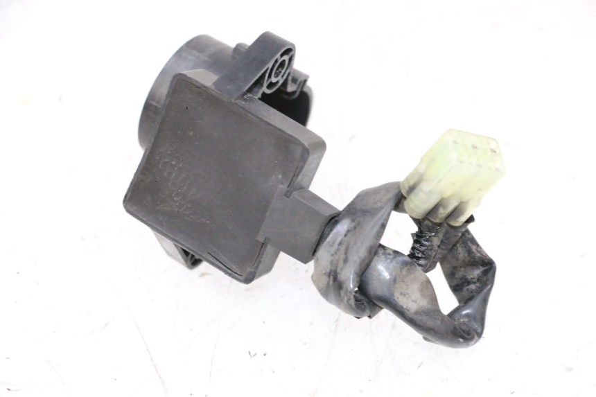 photo de TRANSPONDER ANTENNA YAMAHA XMAX X-MAX 125 (2006 - 2009) - Fixing points details