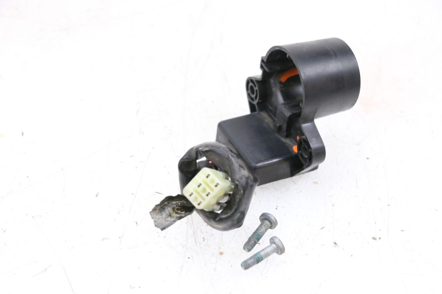 photo de TRANSPONDER ANTENNA YAMAHA XMAX X-MAX 125 (2006 - 2009) - Zoom on usage condition