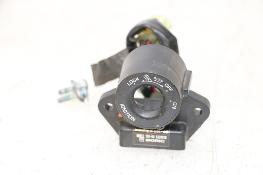 photo de TRANSPONDER ANTENNA YAMAHA XMAX X-MAX 125 (2006 - 2009) - Surface and material condition