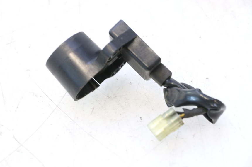 photo de TRANSPONDER ANTENNA YAMAHA XMAX X-MAX 125 (2006 - 2009) - Fixing points details