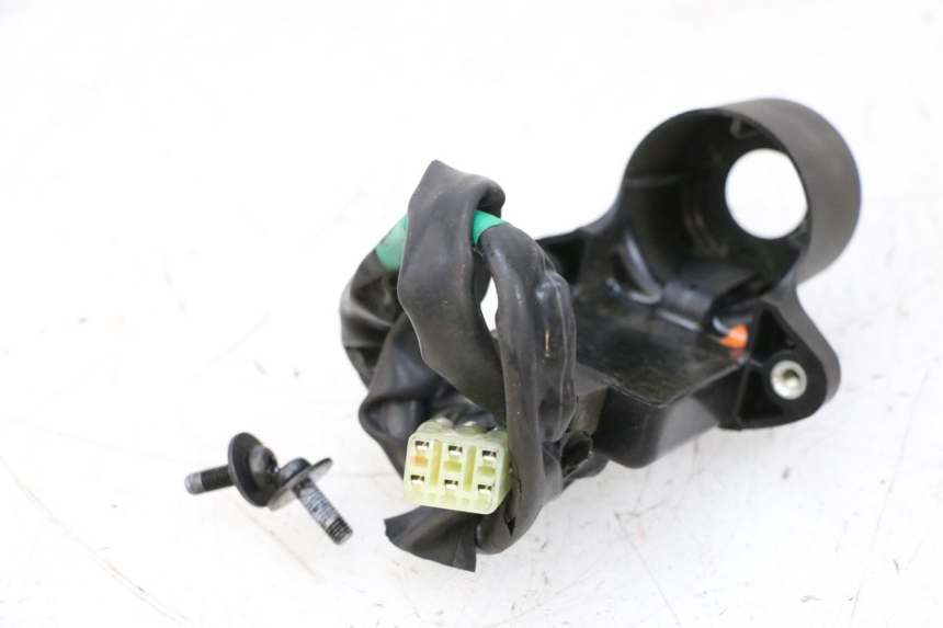 photo de TRANSPONDER ANTENNA YAMAHA XJ6 600 (2008 - 2016) - Component detail