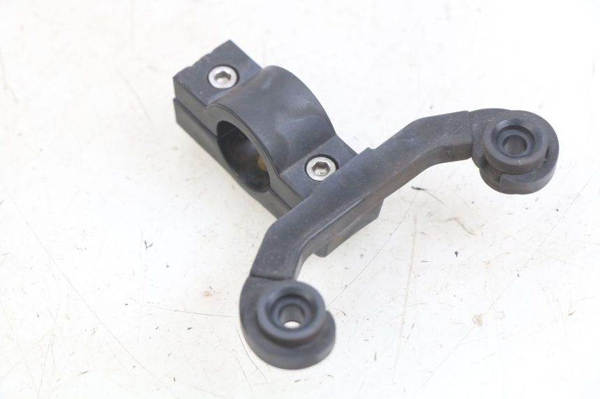 photo de SPEEDOMETER BRACKET KYMCO AGILITY NAKED RENOUVO 2T 50 (2011 - 2018) - Zoom on usage condition