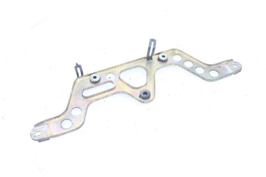 photo de SPEEDOMETER BRACKET KAWASAKI GPX R WARBIRD 600 (1988 - 1993) - Component detail