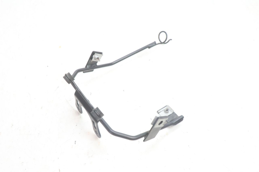 photo de SPEEDOMETER BRACKET RIEJU MRT PRO SUPERMOTARD 50 (2007 - 2018) - Zoom on usage condition