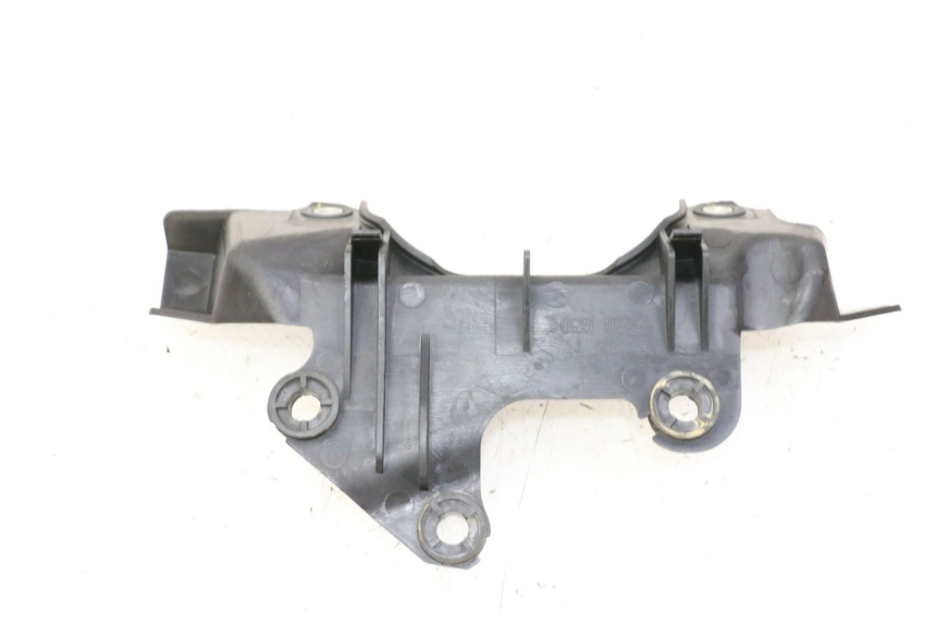 photo de SPEEDOMETER BRACKET YAMAHA XJ6 ABS 600 (2008 - 2016) - Zoom on usage condition