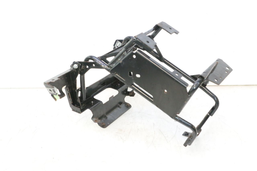 photo de FRONT FAIRING BRACKET PEUGEOT CITYSTAR 2T 50 (2018 - 2021) - Alternative perspective