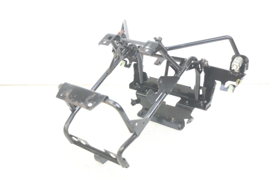 photo de FRONT FORK BRACE PEUGEOT CITYSTAR AIR 125 (2014 - 2017) - Alternative perspective